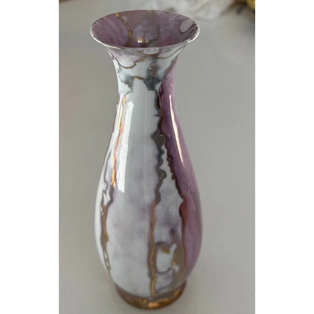 Elegant Porcelain studio Pottery Vase Amethyst White Gold Swirl Accents 8.25